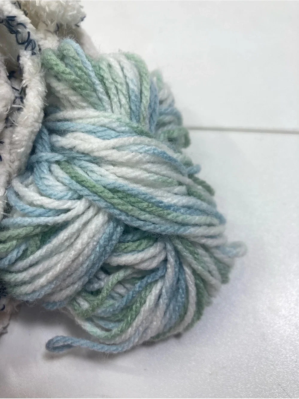 88g Fun Yarn Bundle: Plush Cream & Navy Chenille, Fun Fur, Variegated